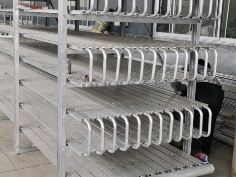 為阻止速凍擱架坍塌事故的發(fā)生應(yīng)怎樣做？